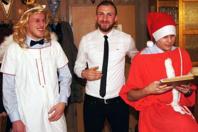 Foto des Albums: Weihnachtsfeier 2013 (1)