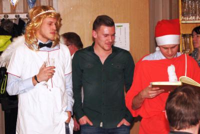 Foto des Albums: Weihnachtsfeier 2013 (1)
