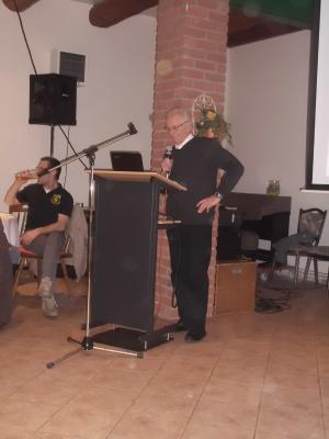 Jochen Ebert h&auml;lt die Laudatio f&uuml;r die Mannschaft des Jahres 