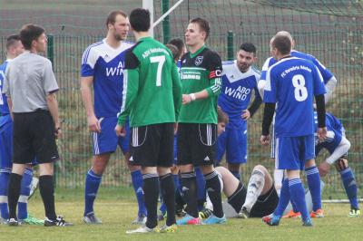 Foto des Albums: FC Vorwärts - ASV Veitsbronn-Siegelsdorf (2)