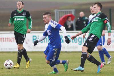 Foto des Albums: FC Vorwärts - ASV Veitsbronn-Siegelsdorf (2)