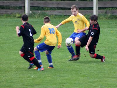 Foto des Albums: C Junioren gegen Ludwigsau Sieg mit 10 zu 0