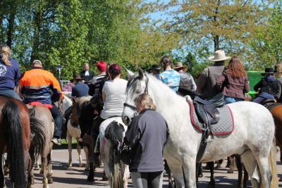 Foto des Albums: Reitergottesdienst am 1. Mai 2014