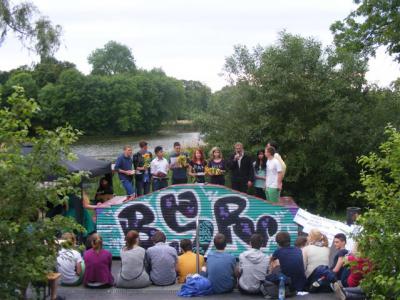 Foto des Albums: POETRY SLAM 23. Mai 2014 SOFA Breiter Teich