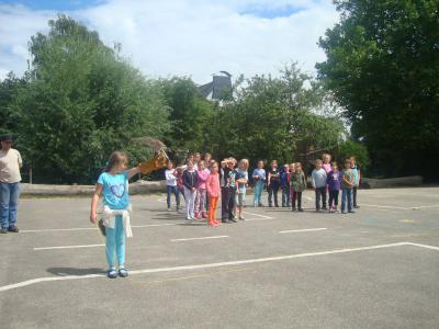 Foto des Albums: Aktionstage: Falkner und Imker zu Besuch