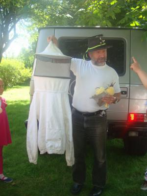 Foto des Albums: Aktionstage: Falkner und Imker zu Besuch