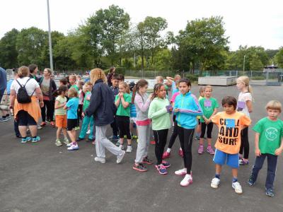 Alle Sportler sammeln sich! 
