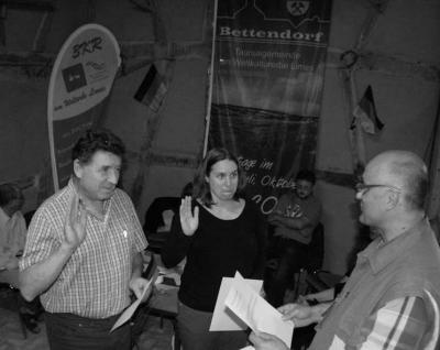 Die vom Rat gew&auml;hlten Beigeordneten Michaela Kortus, Frank Schneider, Gerd Heinemann werden ernannt   (Bild vergr&ouml;&szlig;ern)