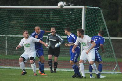 Foto des Albums: abgebrochenes Spiel Quelle Fürth - FC Vorwärts