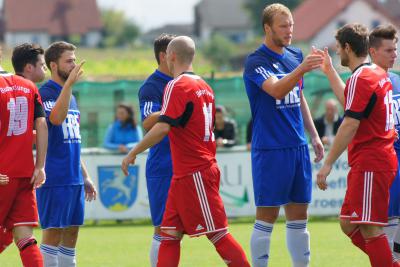 Foto des Albums: FC Vorwärts Röslau – TSV Nürnberg-Buch (1)