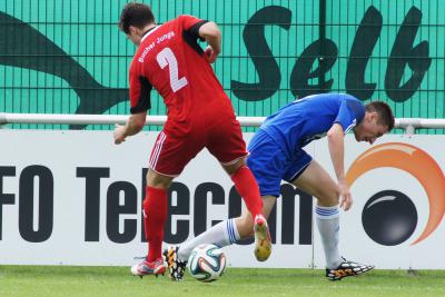 Foto des Albums: FC Vorwärts Röslau – TSV Nürnberg-Buch (2)