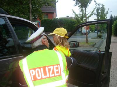 Achtet auf uns! 