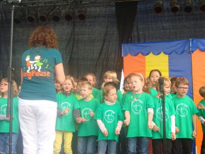 Foto des Albums: Auftritt mit der SingPause auf dem Familienfest (Dycker Feld)