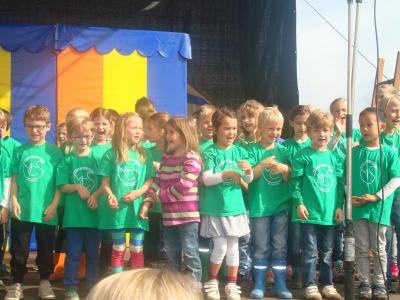 Foto des Albums: Auftritt mit der SingPause auf dem Familienfest (Dycker Feld)