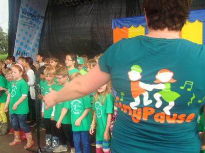 Foto des Albums: Auftritt mit der SingPause auf dem Familienfest (Dycker Feld)