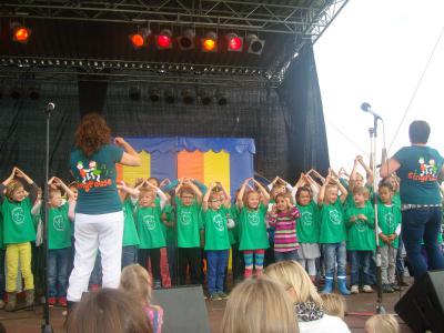 Foto des Albums: Auftritt mit der SingPause auf dem Familienfest (Dycker Feld)