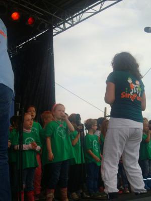 Foto des Albums: Auftritt mit der SingPause auf dem Familienfest (Dycker Feld)