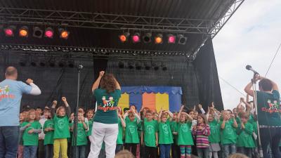 Foto des Albums: Auftritt mit der SingPause auf dem Familienfest (Dycker Feld)