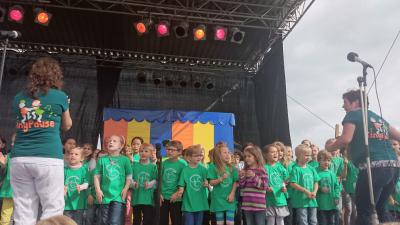 Foto des Albums: Auftritt mit der SingPause auf dem Familienfest (Dycker Feld)