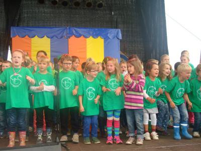 Foto des Albums: Auftritt mit der SingPause auf dem Familienfest (Dycker Feld)