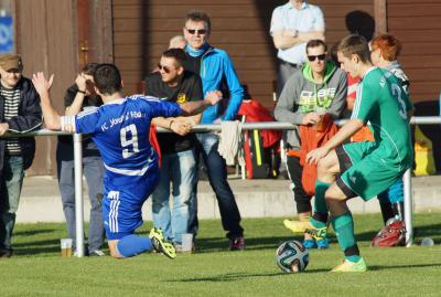 Foto des Albums: FC Vorwärts Röslau – ASV Veitsbronn-Siegelsdorf (1)