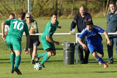 Foto des Albums: FC Vorwärts Röslau – ASV Veitsbronn-Siegelsdorf (1)