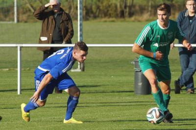 Foto des Albums: FC Vorwärts Röslau – ASV Veitsbronn-Siegelsdorf (1)