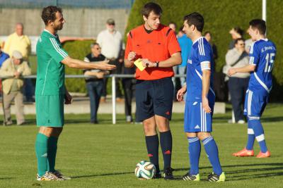Foto des Albums: FC Vorwärts Röslau – ASV Veitsbronn-Siegelsdorf (2)
