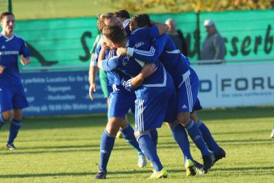 Foto des Albums: FC Vorwärts Röslau – ASV Veitsbronn-Siegelsdorf (2)