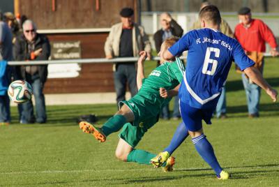 Foto des Albums: FC Vorwärts Röslau – ASV Veitsbronn-Siegelsdorf (2)