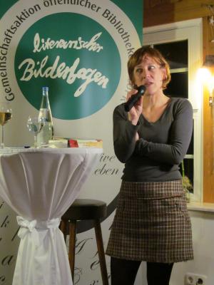 Foto des Albums: Lesungen: Gina Mayer Literarischer Bilderbogen 2014 (05.12.2014)