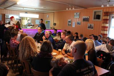 Foto des Albums: Jugendweihnachtsfeier 2014 (2)