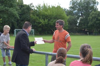 Foto des Albums: Pokalübergabe Fußballturnier Dergenthin (12. 07. 2014)