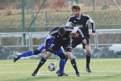Foto des Albums: Testspiel gegen Mitterteich (2)