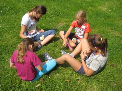 Foto des Albums: Rassegeflügelzuchtverein lud Ferienprogramm-Kinder zum Besuch ein