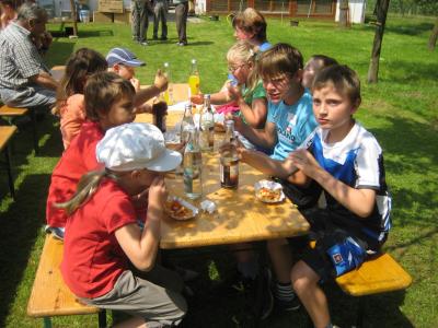 Foto des Albums: Rassegeflügelzuchtverein lud Ferienprogramm-Kinder zum Besuch ein