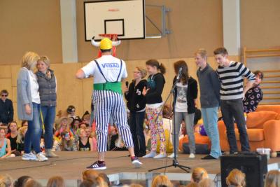 Foto des Albums: Abschlussfeier Klasse 12 22-04-15 (22.04.2015)