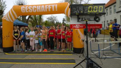Foto des Albums: Lychener Seenlauf, 25.04.2015 (30.​04.​2015)