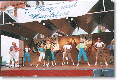 Foto des Albums: Rückblick auf das Internationale Tanz – und Musikfest in Bad Salzungen (23.06.2000)