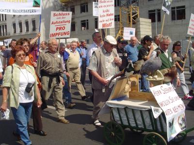 Foto des Albums: Demonstration gegen die Stallpflicht