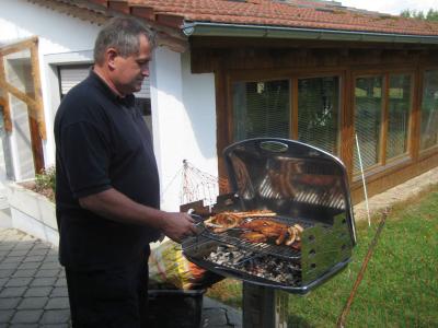 Grillmeister Hans Ramsauer zubereitet wurden. 
