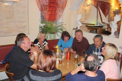 Foto des Albums: Einkehr bei Toni nach dem Sieg in Fürth