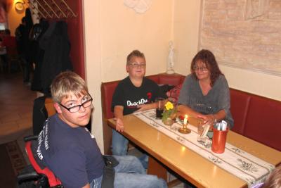 Foto des Albums: Einkehr bei Toni nach dem Sieg in Fürth