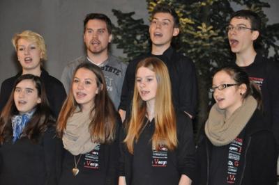 Foto des Albums: Vorweihnachtliches Singen und Musizieren (16.12.2012)