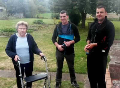 Foto des Albums: Hilfe beim Holz