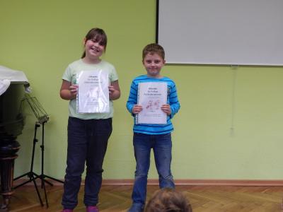 Foto des Albums: Schülerversammlung mit Altstoffauswertung