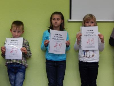 Foto des Albums: Schülerversammlung mit Altstoffauswertung