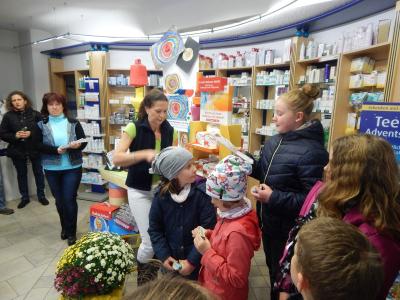 Foto des Albums: Kalendervorstellung mit Spendenübergabe durch Marktapotheke