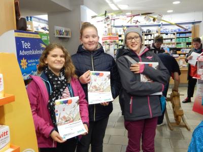 Foto des Albums: Kalendervorstellung mit Spendenübergabe durch Marktapotheke