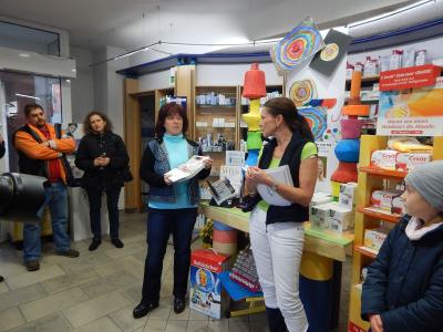 Foto des Albums: Kalendervorstellung mit Spendenübergabe durch Marktapotheke